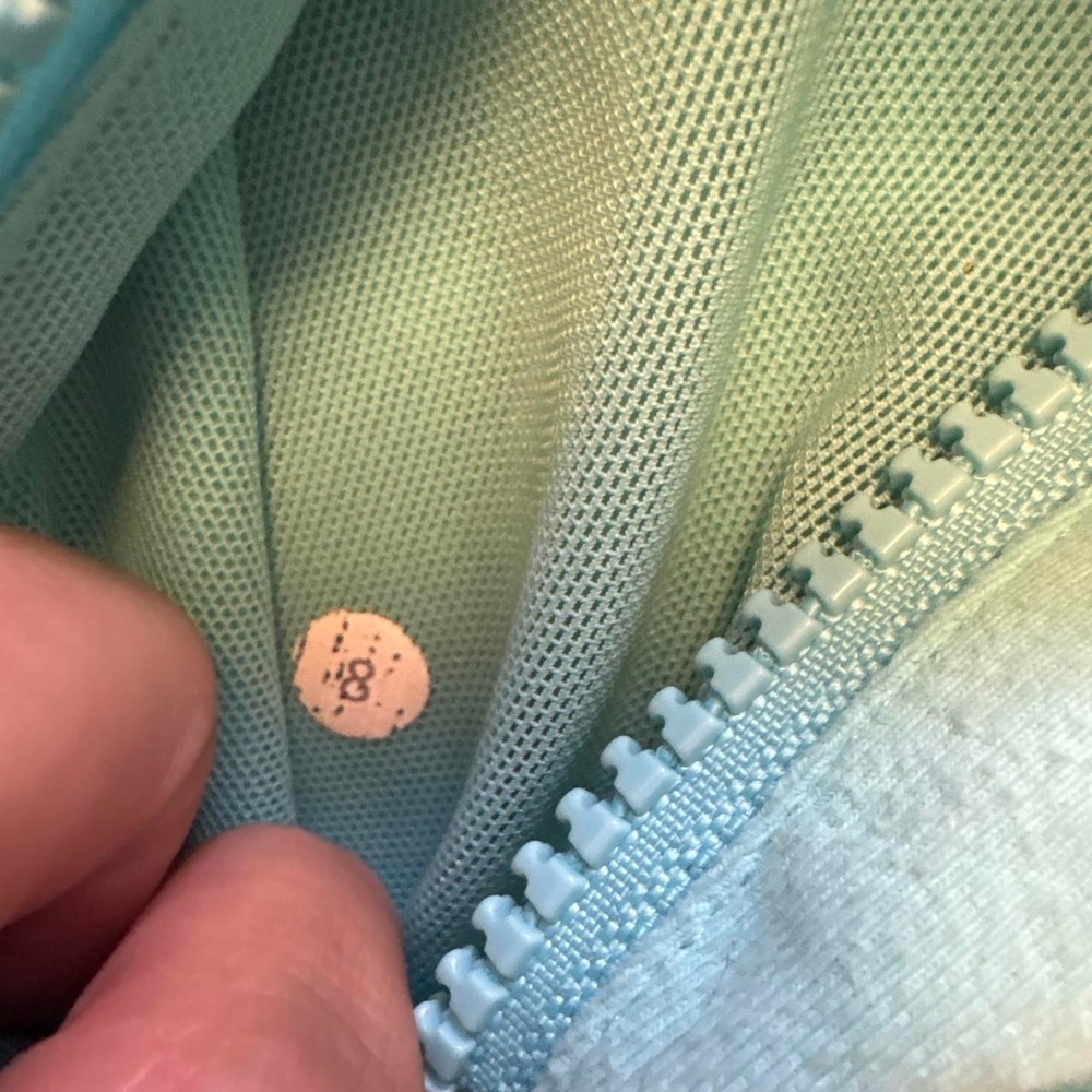 Lululemon Half Moon Jacket Angel Blue Size 8 - Picture 5 of 8